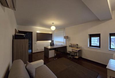 Casă individuală cu 6 camere cu Canalizare în Central - 10