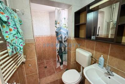 Casă cu 3 camere cu Canalizare în Central - 6