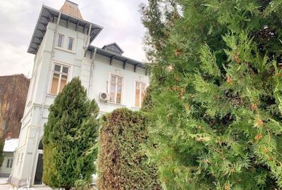 Casă cu 4 camere în Calea Victoriei - 1