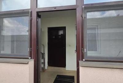 Casă cu 2 camere cu Canalizare în Moșnița Nouă