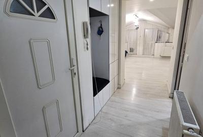 Apartament cu 3 camere decomandat, mobilat în Rovine - 15