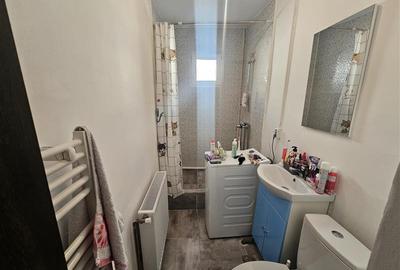 Apartament cu 2 camere nedecomandat, mobilat în Micro III - 8