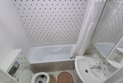 Garsonieră decomandată în 13 Septembrie