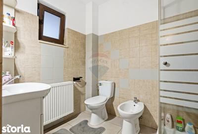Casă cu 5 camere cu Teren 750 Mp în Holboca - 3