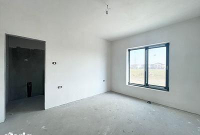 Casă cu 3 camere cu Teren 344 Mp în Central - 13