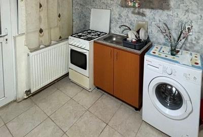Colentina, Andronache, str. Marcu Zamfir, curte, utilitati incluse - 2