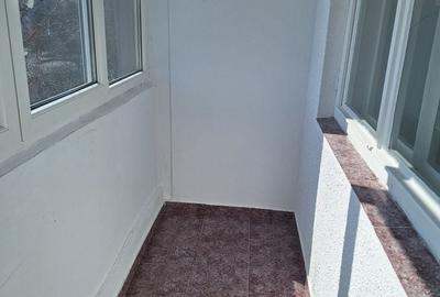 Apartament cu 3 camere semidecomandat în Drumul Taberei - 7