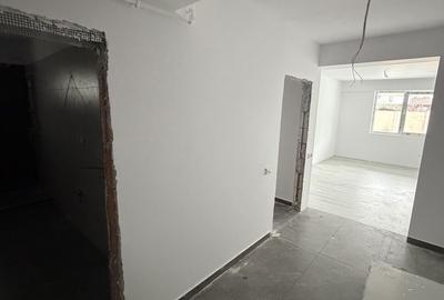 Apartament cu 2 camere decomandat în Sud - 3