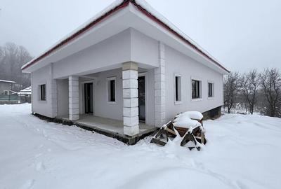 Casă cu 3 camere cu Teren 600 Mp în Gară - 1