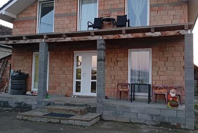 Casă cu Teren 600 Mp în Vânători - 8
