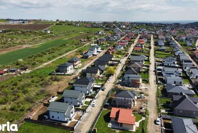 Teren de 420 mp, în Miroslava