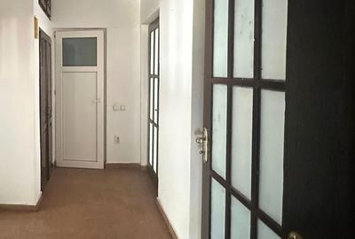 Vânzare casă Individuală 12 Camere la 5 minute de Castelul Bran Vânzare casă Individuală 12 Camere la 5 minute de Castelul Bran - 10