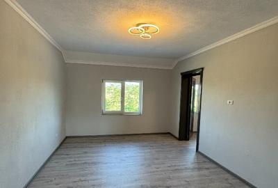 Casă cu 4 camere cu Teren 700 Mp în Horia - 3