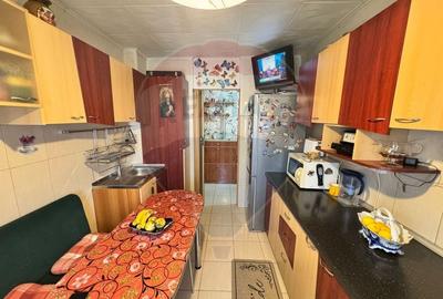 Apartament cu 2 camere de vanzare PIATA SUD - 9