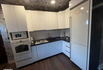 Apartament cu 3 camere în Central - 2