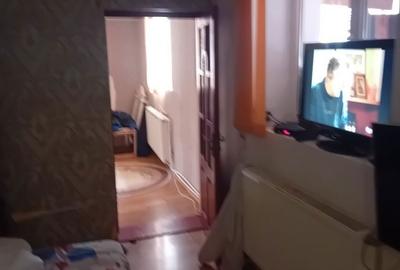 Casă cu 3 camere în Uiești - 2