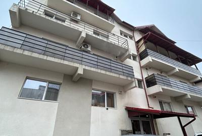 1 Decembrie  2 Camere Bloc 2014 Caramida 52 Mp Loc Parcacare 15 Min Metrou - 10