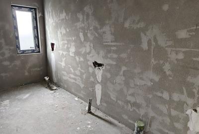 Casă cu 4 camere în Comșești