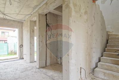 Casa spa?ioasa la gri, 4 camere, 3 bai, teren 500 mp ... - 32