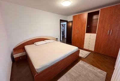 Apartament cu 3 camere decomandat, mobilat în Vitan Mall