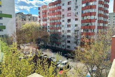 Apartament cu 4 camere decomandat în 13 Septembrie - 15