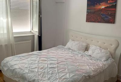 Apartament cu 3 camere decomandat în Central - 1