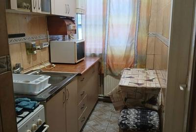 Apartament cu 3 camere nedecomandat în Central - 1