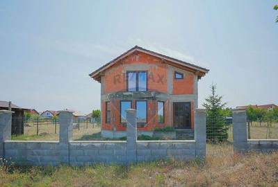 Casa cu 6 camere de vanzare -la rosu- in Gepiu, judetul Bihor - 2