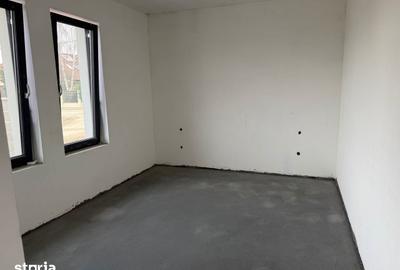 Casă cu 4 camere cu Teren 400 Mp în Central - 3