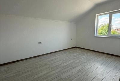 Casă cu Teren 450 Mp în Central - 10