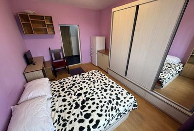 Apartament cu 2 camere semidecomandat, mobilat în Far