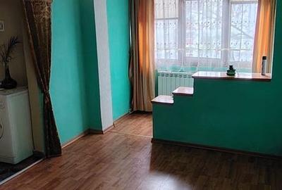 Apartament cu 3 camere în Central - 3