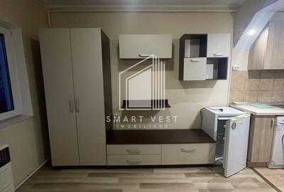 Garsoniera de vânzare | Zona Micro 17 | Etajul 4 - 2