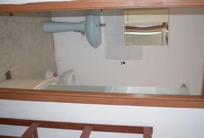 Garsonieră decomandată în Central - 1