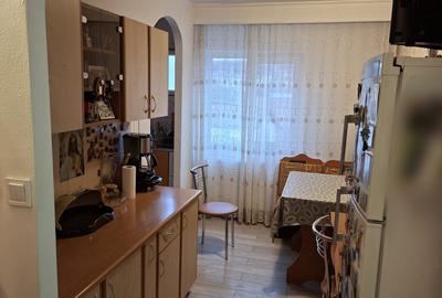 2 camere Rolast / S.uri , Decomandat / Centrală , preț NEGOCIABIL !!! - 5