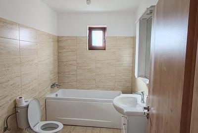 Duplex cu 3 camere cu Canalizare în Moșnița Nouă - 3