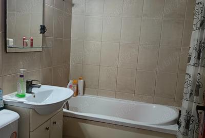 Apartament cu 3 camere decomandat în Micro 11 - 3