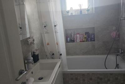 Apartament cu 3 camere decomandat în Micro 16 - 9