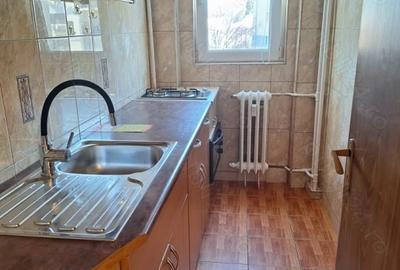 Apartament cu 2 camere decomandat în Brâncoveanu