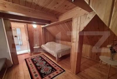 Casă cu 5 camere cu Canalizare în Central - 4