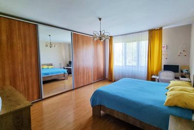 Casa spatioasa la cheie la intrarea in Ciorogarla - 13