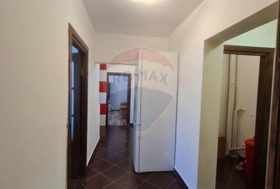 Apartament cu 3 camere decomandat în Brăilei - 3
