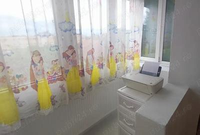 Vand apartament 3 camere decomandat - 1