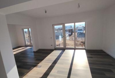 Casă cu 4 camere în Dumbrava - 6