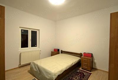 Inchiriez casa la curte sect.5 - 3