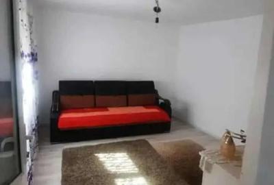 Casă cu 3 camere în Km 4 - 4