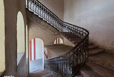 Apartament cu 4 camere în Central - 2