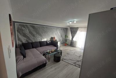 Casă cu 7 camere cu Teren 300 Mp în Năvodari - 4