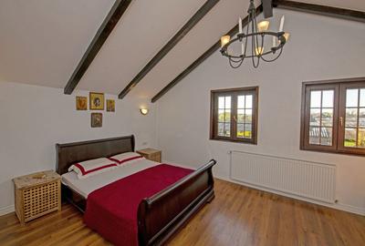 Casă cu 4 camere cu Teren 800 Mp în Sânmihaiu Român - 4