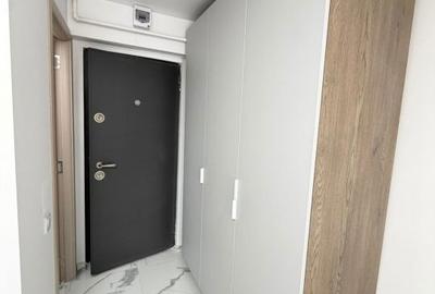 Garsonieră în Titan